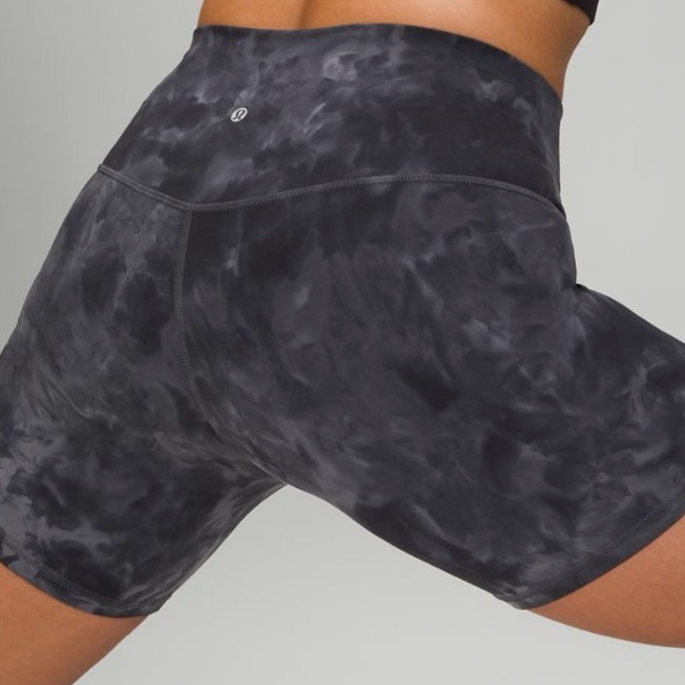 Lululemon Grey & black tie-die biker shorts. Size 6.